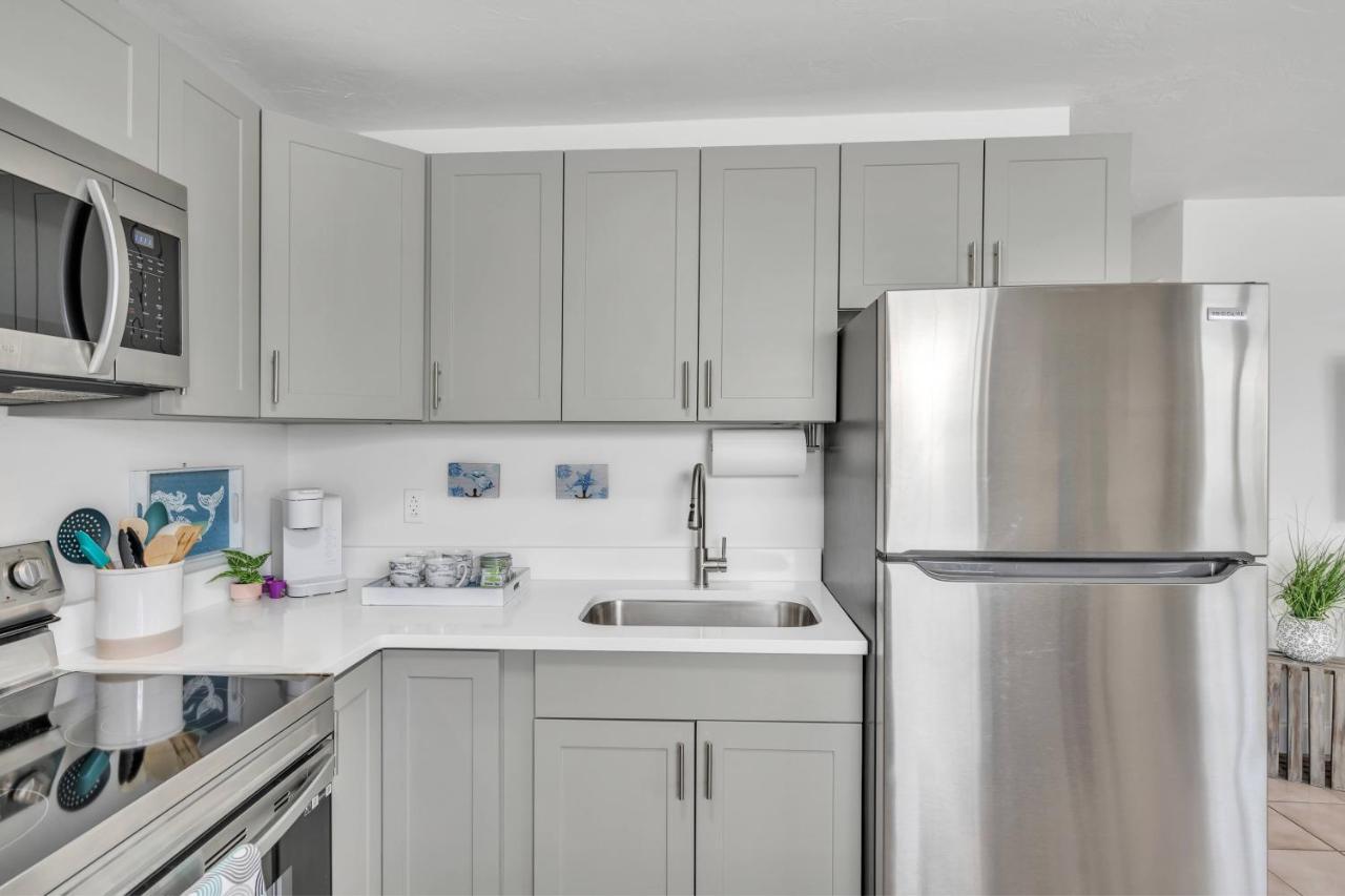 2Bed 1Bath Suite Minutes To Downtown, Beaches, Restaurants, Theaters And More Sarasota Bagian luar foto
