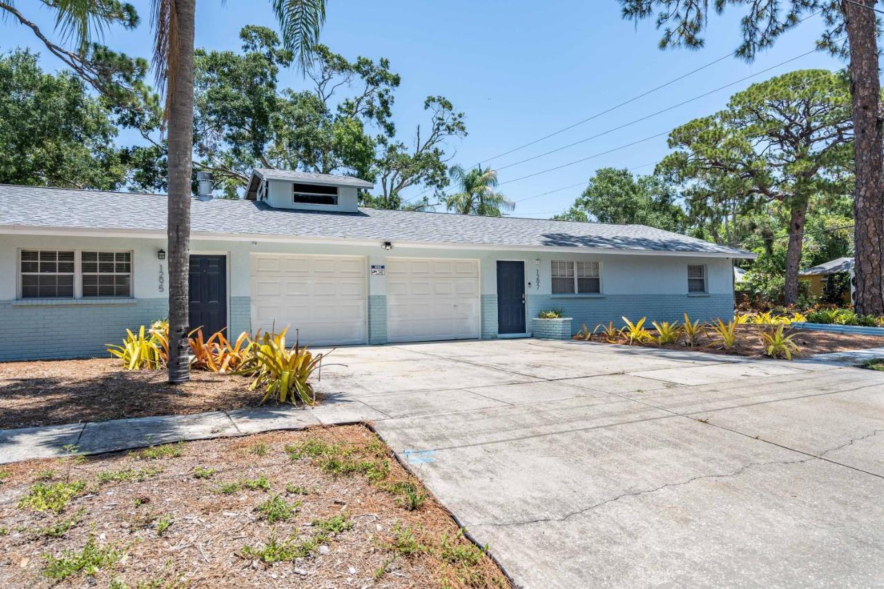 2Bed 1Bath Suite Minutes To Downtown, Beaches, Restaurants, Theaters And More Sarasota Bagian luar foto