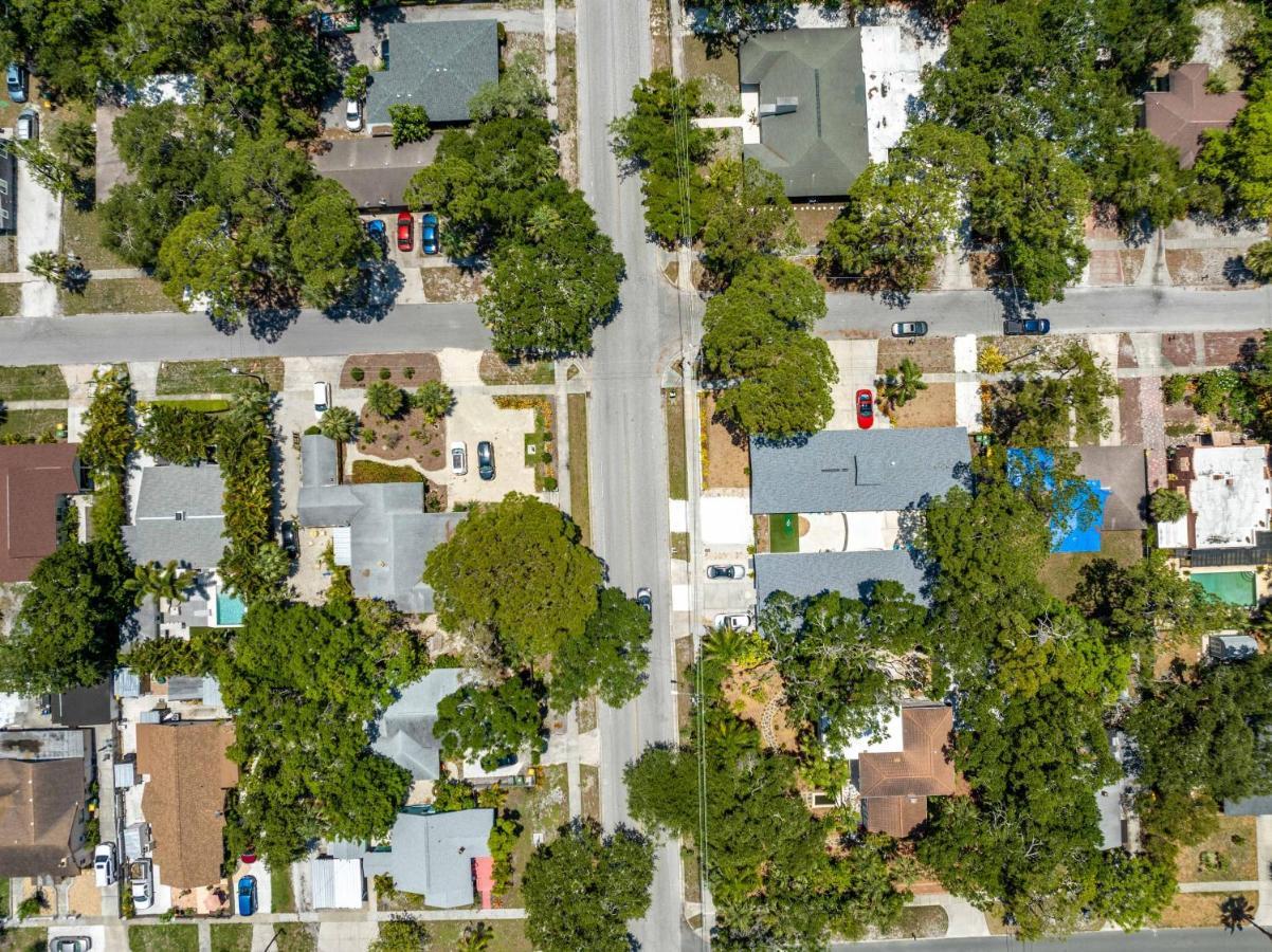 2Bed 1Bath Suite Minutes To Downtown, Beaches, Restaurants, Theaters And More Sarasota Bagian luar foto