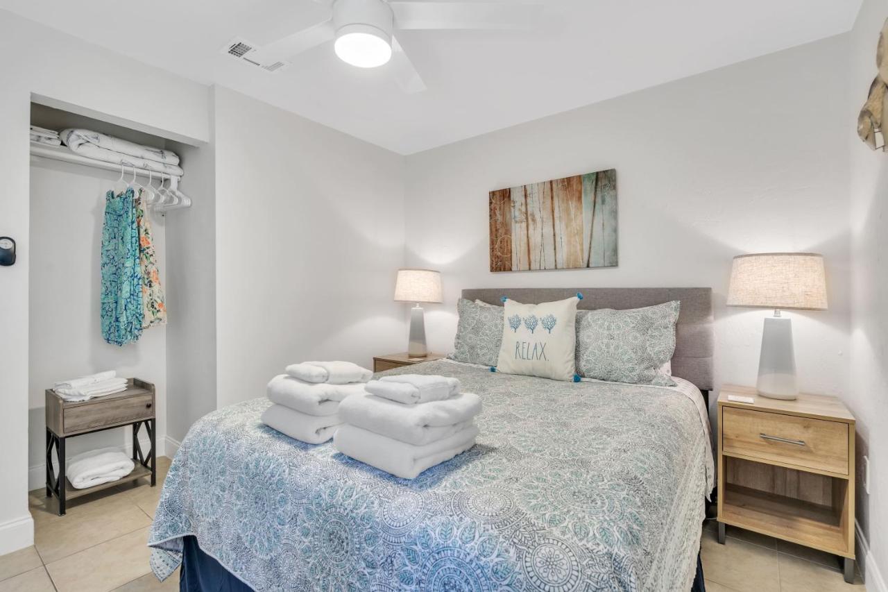 2Bed 1Bath Suite Minutes To Downtown, Beaches, Restaurants, Theaters And More Sarasota Bagian luar foto