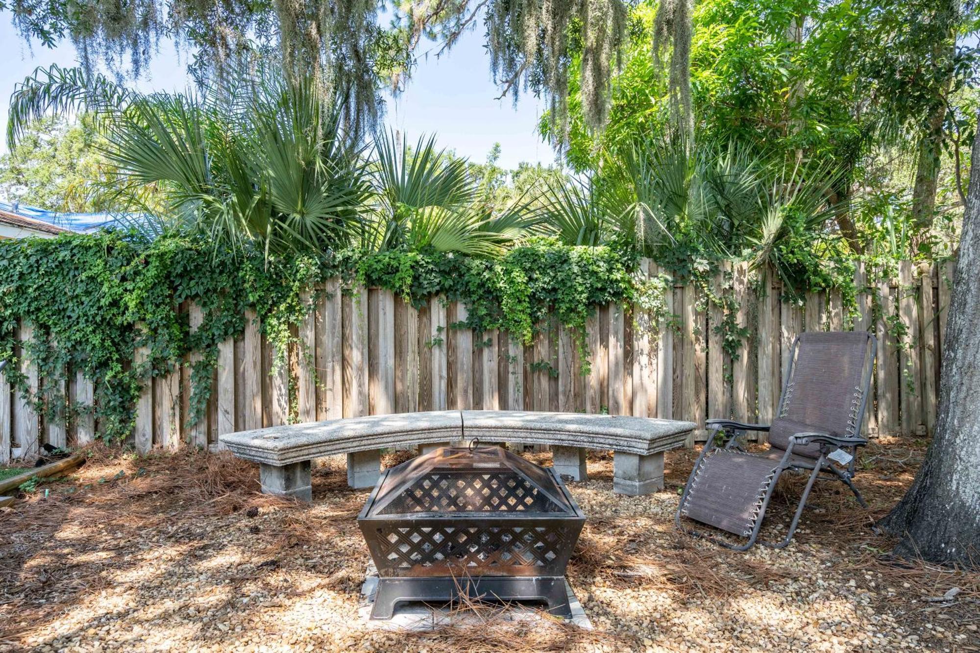 2Bed 1Bath Suite Minutes To Downtown, Beaches, Restaurants, Theaters And More Sarasota Bagian luar foto